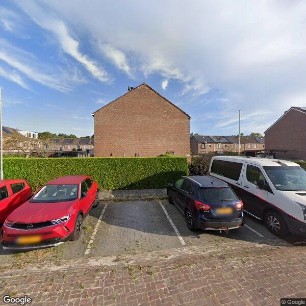 Straatbeeld van Wijnbergstraat 25, 9301GM Roden