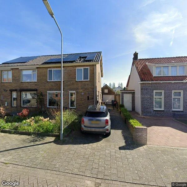 Straatbeeld van Wilhelminalaan 28, 3247AS Dirksland