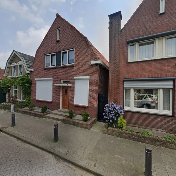 Straatbeeld van Wilhelminastraat 32, 4793EP Fijnaart