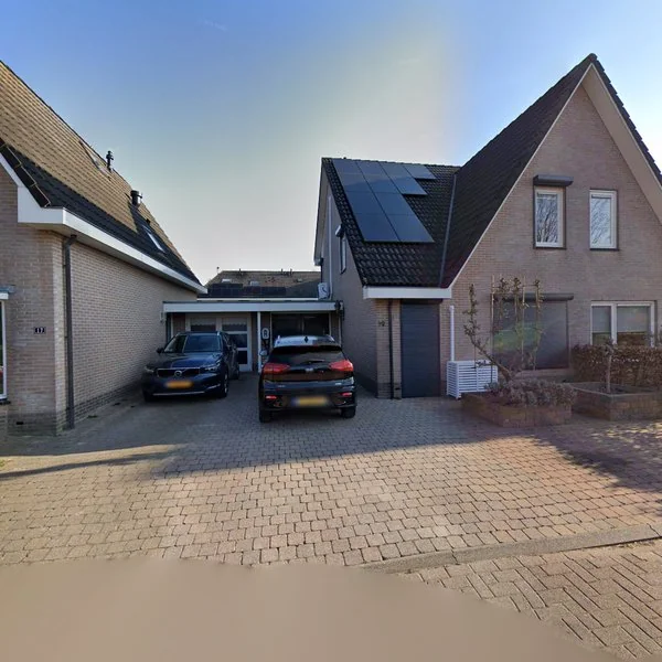 Straatbeeld van Willem Alexanderstraat 19, 6668CC Randwijk