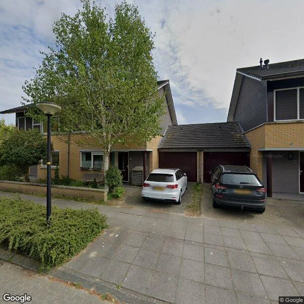 Straatbeeld van Winterstraat 8, 1335CC Almere
