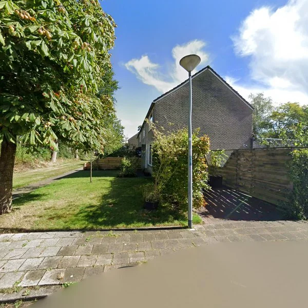 Straatbeeld van Wissingehof 12, 9351RT Leek