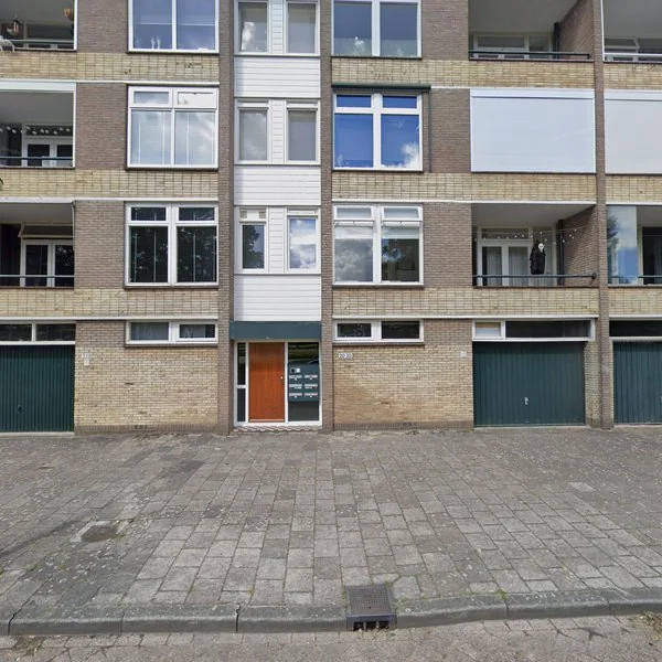 Straatbeeld van Witte de Withstraat 24, 3354XV Papendrecht