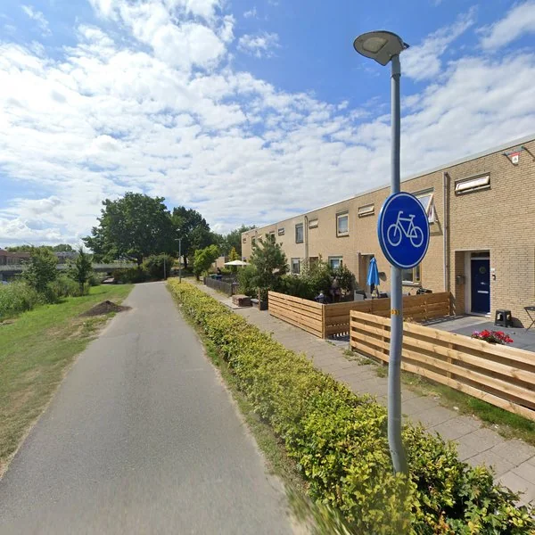 Straatbeeld van Witte Klaverstraat 15, 1314PB Almere