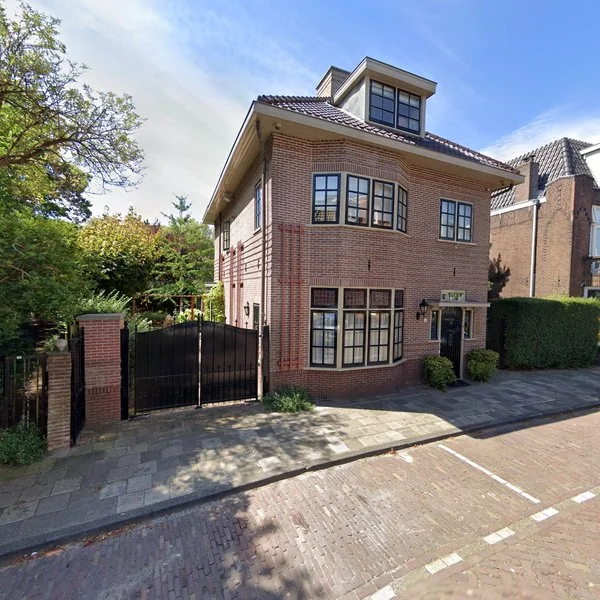Straatbeeld van Witte Rozenstraat 55, 2311XT Leiden
