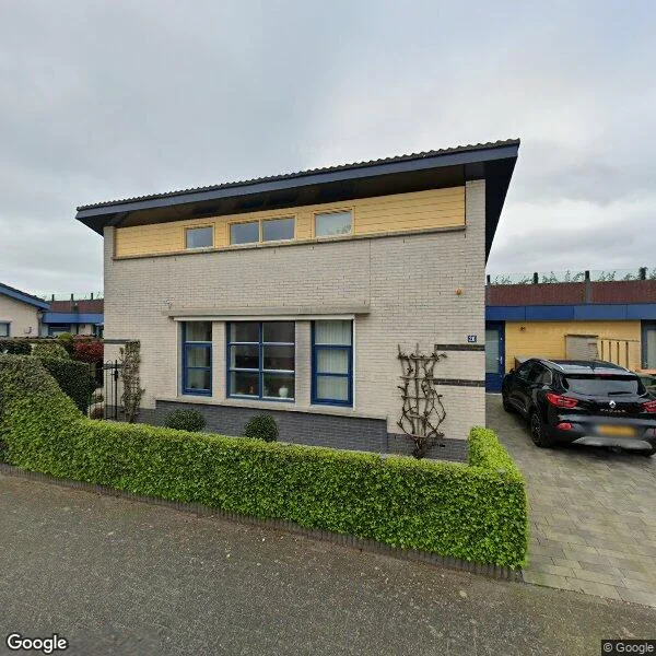 Straatbeeld van Wittert van Hooglandlaan 26, 3828LH Hoogland