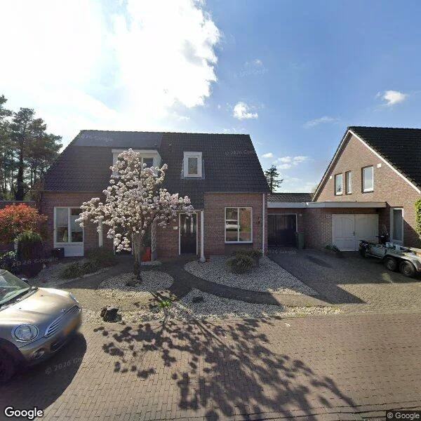 Straatbeeld van Wolfsculen 15, 5451WR Mill