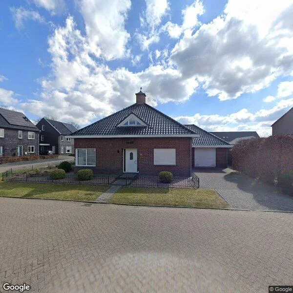 Straatbeeld van Wolfsklauwstraat 10, 5445NW Landhorst