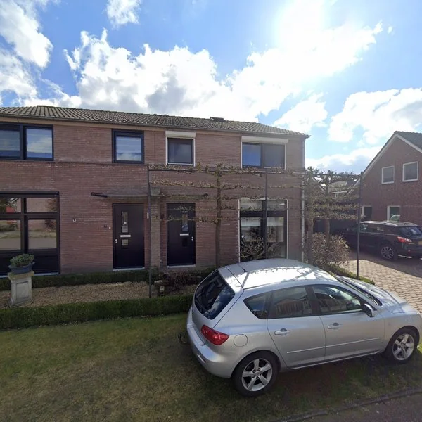 Straatbeeld van Wolfsklauwstraat 6, 5445NW Landhorst