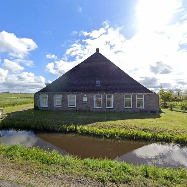 Straatbeeld van Wonnebuursterweg 2, 8761PG Ferwoude