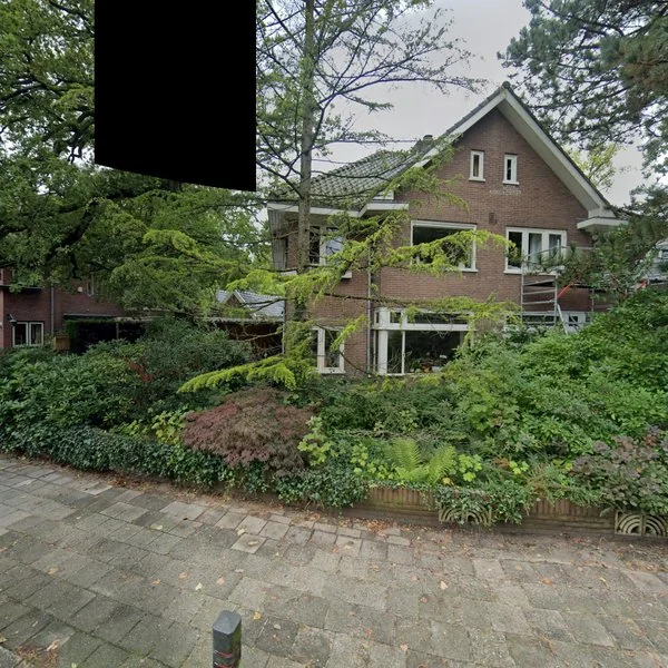 Straatbeeld van Wüstelaan 17, 2082AA Santpoort-Zuid