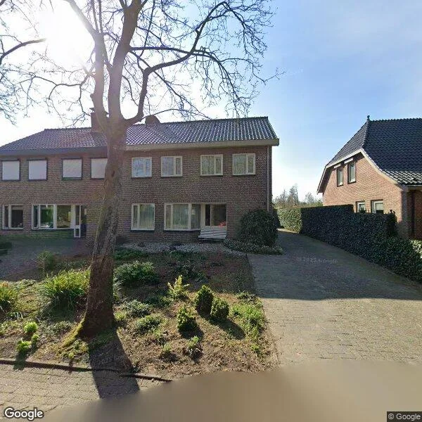 Straatbeeld van Zaalheuvelweg 72, 5363TG Velp