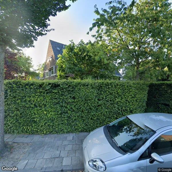 Straatbeeld van Zandvoorter Allee 43, 2106BV Heemstede