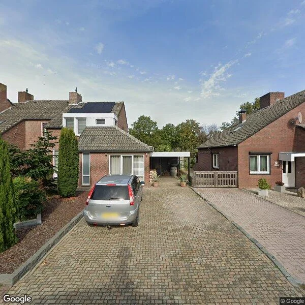Straatbeeld van Zavelveldweg 8, 6097NR Heel
