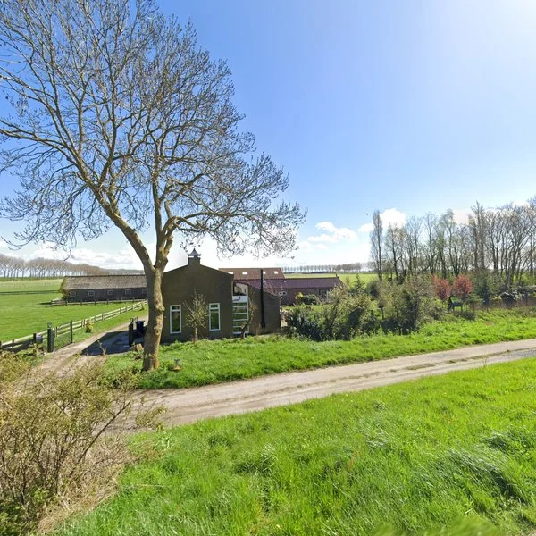 Straatbeeld van Zeedijk 4, 3243LG Stad aan 't Haringvliet