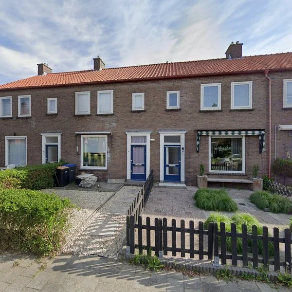 Straatbeeld van Zeevaartstraat 8, 2951AZ Alblasserdam