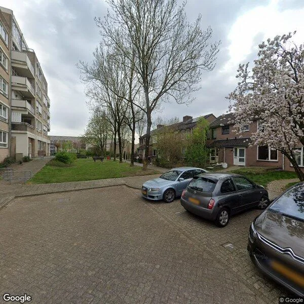 Straatbeeld van Zeswegenlaan 144, 6412HE Heerlen