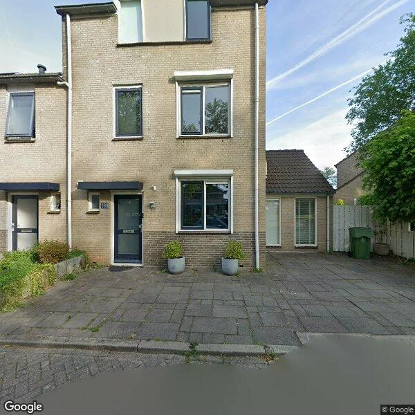 Straatbeeld van Zoomwijcklaan 168, 3263RH Oud-Beijerland