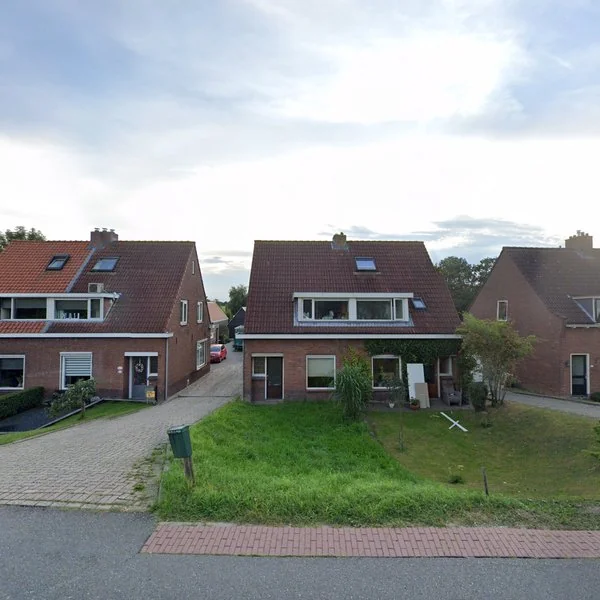 Straatbeeld van Zouwendijk 133, 4231CD Meerkerk