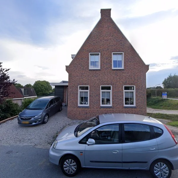 Straatbeeld van Zouwendijk 43, 4233CH Ameide