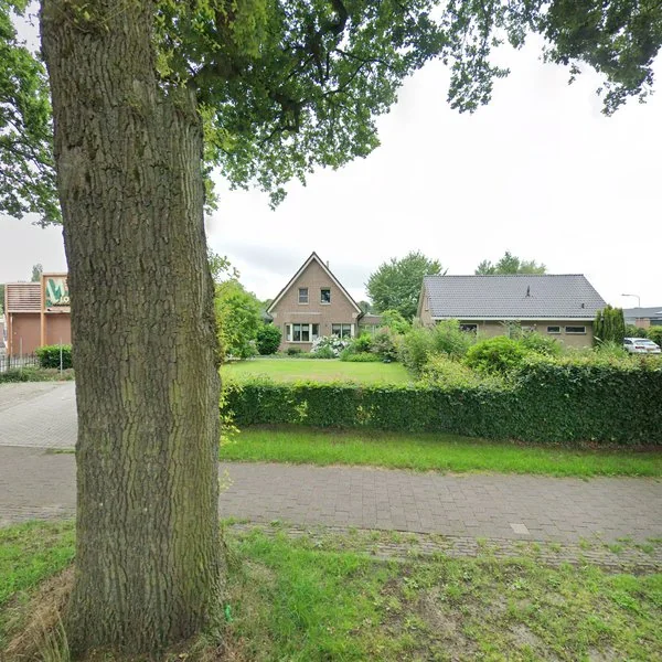 Straatbeeld van Zuidbargerstraat 76, 7812AJ Emmen