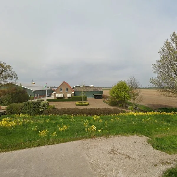 Straatbeeld van Zuiddijk 18, 3299LS Maasdam