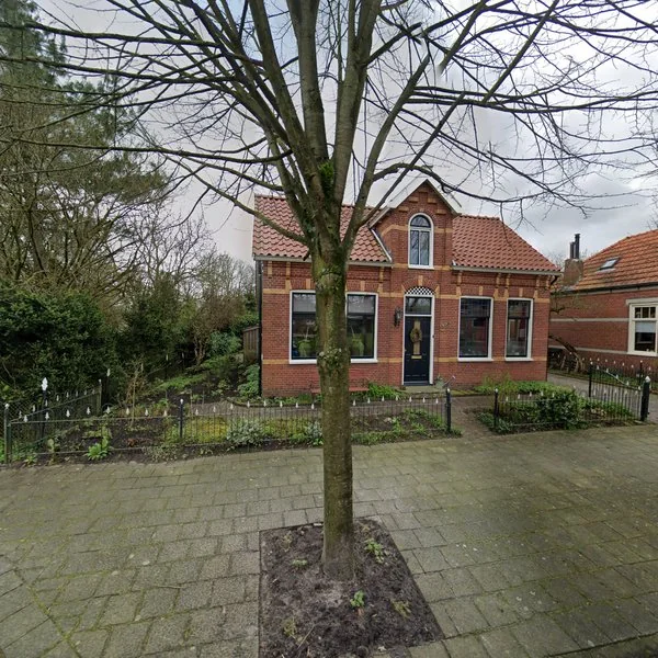 Straatbeeld van Zuideinde 10, 9693ET Bad Nieuweschans