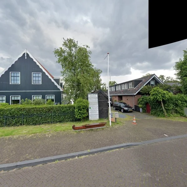 Straatbeeld van Zuideinde 143, 1551ED Westzaan