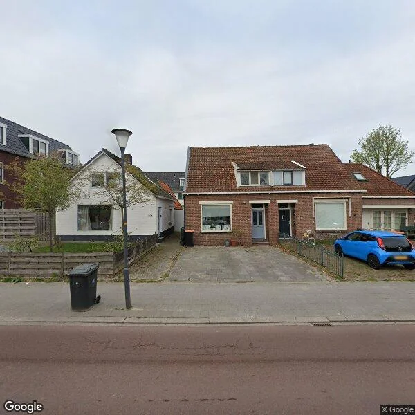 Straatbeeld van Zuideinde 50, 1511GH Oostzaan