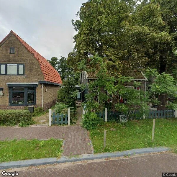 Straatbeeld van Zuideinde 52, 1551EK Westzaan