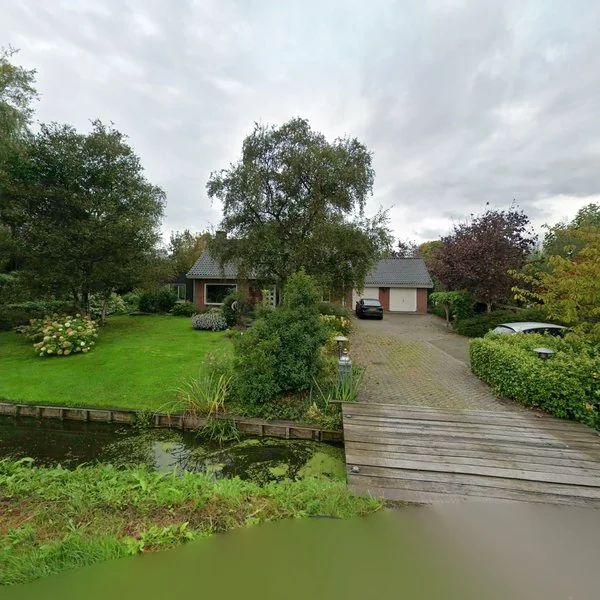 Straatbeeld van Zuideindseweg 68b, 2645BH Delfgauw