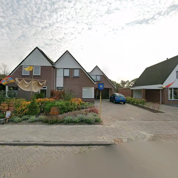 Straatbeeld van Zuiderkluft 19, 9822CB Niekerk
