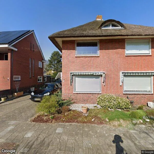 Straatbeeld van Zuiderlaan 11, 9601BD Hoogezand
