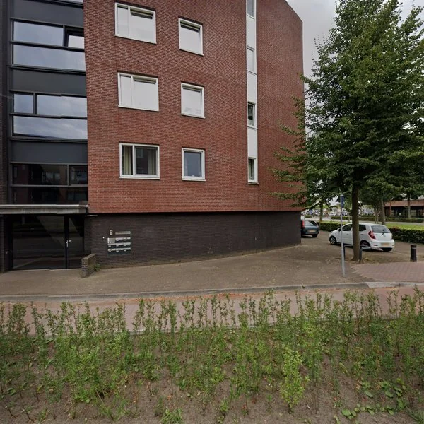 Straatbeeld van Zuiderpoort 57, 6101KA Echt