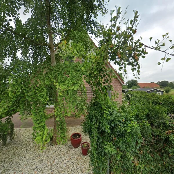Straatbeeld van Zuiderweg 6, 9681BM Midwolda