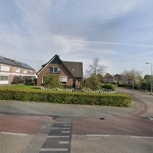 Straatbeeld van Zuiderzeestraatweg 517, 8091CN Wezep
