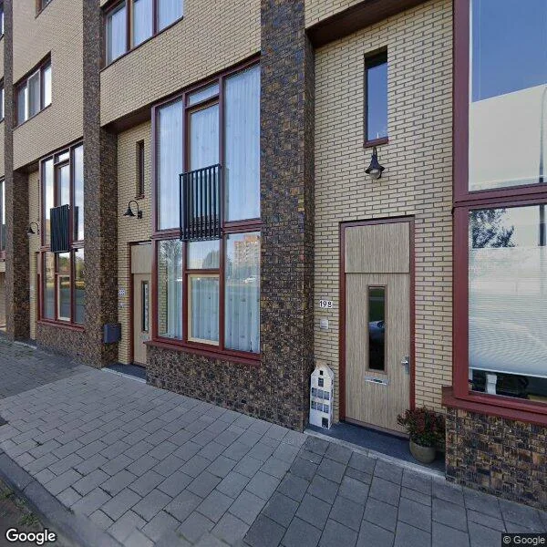 Straatbeeld van Zuidpoolsingel 198, 2408BR Alphen aan den Rijn