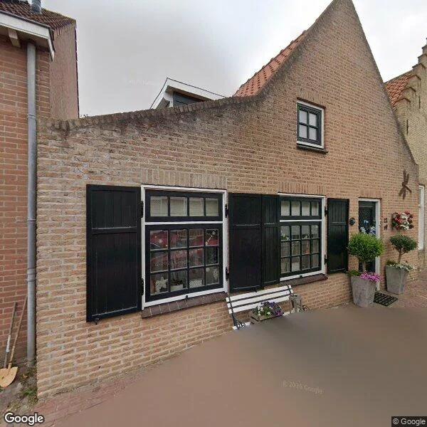Straatbeeld van Zuidstraat 12, 4305AB Ouwerkerk