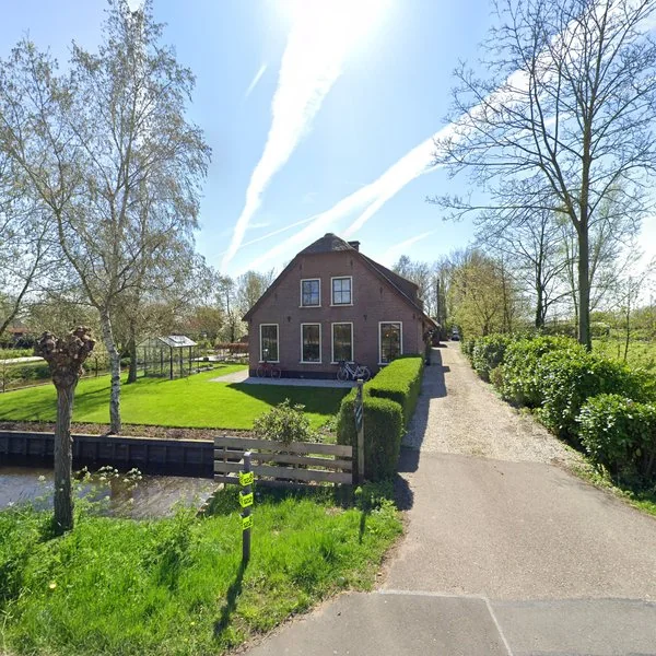 Straatbeeld van Zuidzijde 122a, 2411RX Bodegraven