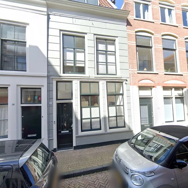 Straatbeeld van Zusterstraat 22, 4201EL Gorinchem