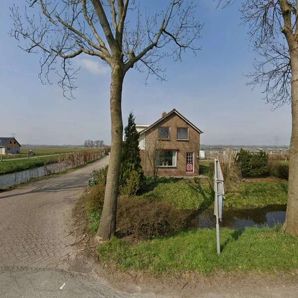Straatbeeld van Zwaagdijk 346, 1686PG Zwaagdijk-West