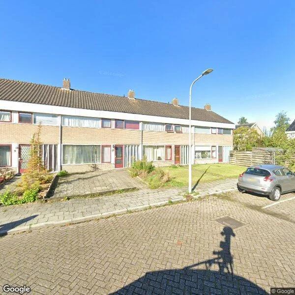 Straatbeeld van Zwaluwstraat 13, 9101HD Dokkum
