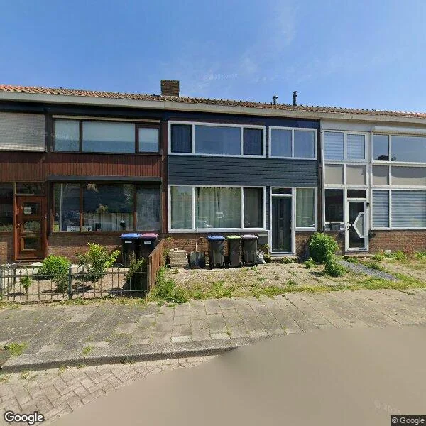 Straatbeeld van Zwaluwstraat 5, 3201VV Spijkenisse