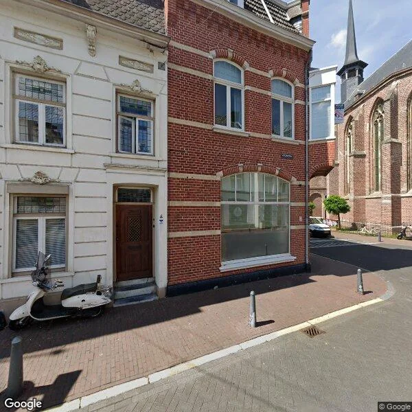 Straatbeeld van Zwartbroekstraat 2, 6041JM Roermond