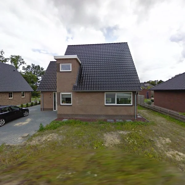 Straatbeeld van Zwembadweg 20, 7902NZ Hoogeveen